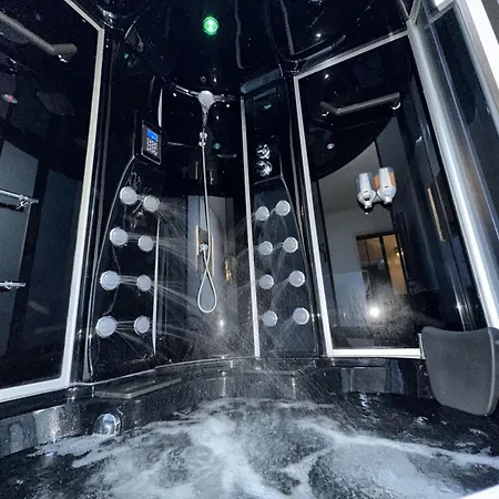 Ammg Tour - Prestige | Jacuzzi & Balcon Apartamento Calais